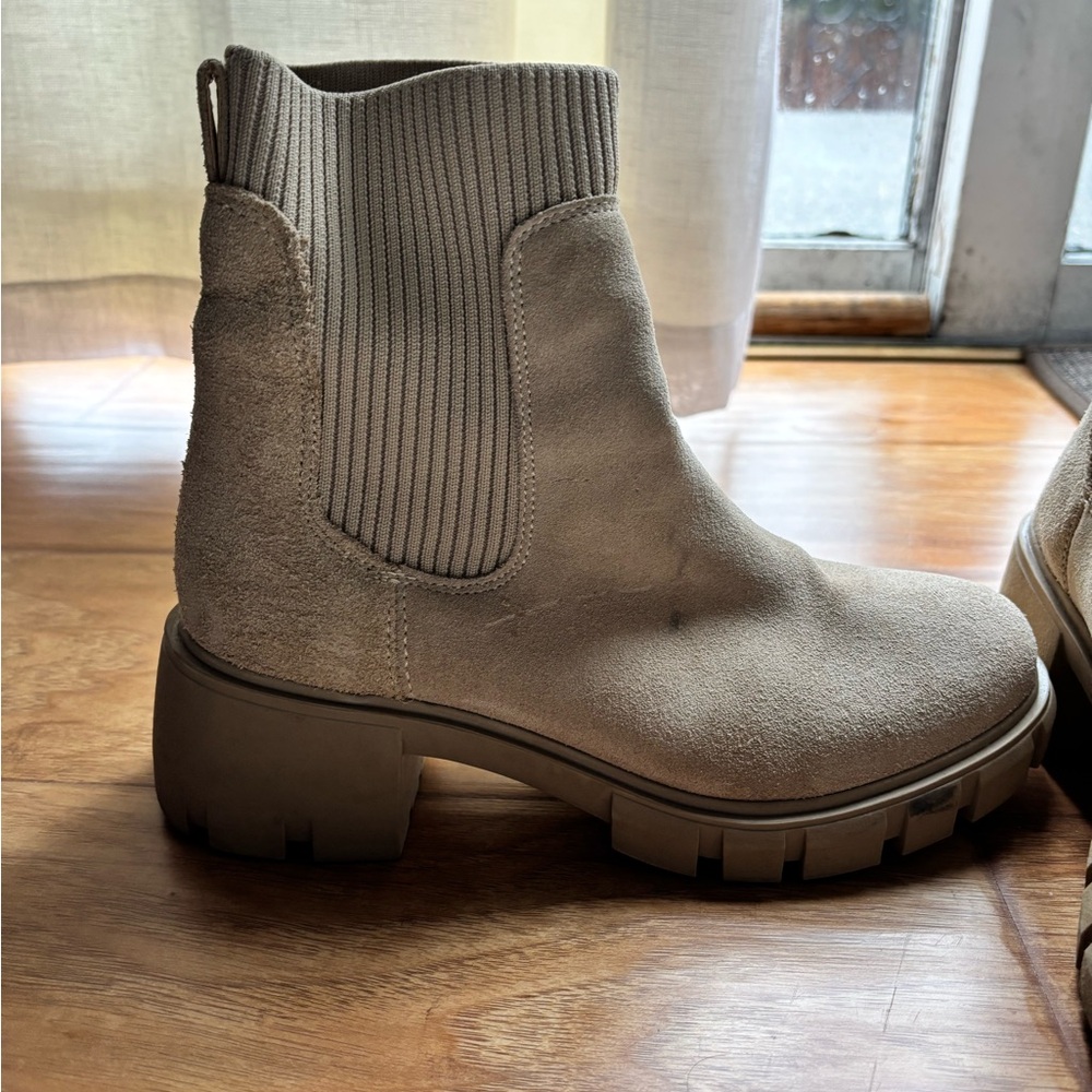 Steve Madden Taupe Ankle Boots